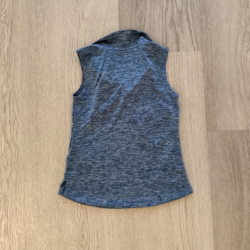 Girls Tennis Lot!  Nike Dry Fit Tennis Skirts and two tops (Skirts S Tops XS) - Picture 11 of 11
